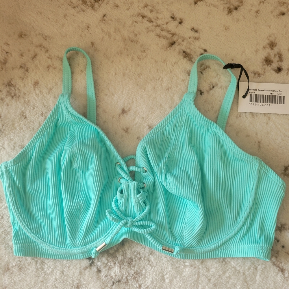 Bikini top 38F Pour Moi